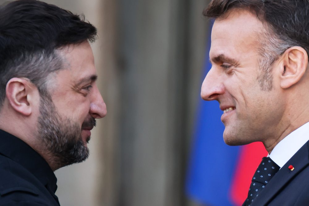 V Paríži sa v utorok stretli lídri koalície ochotných, prišiel aj  ukrajinský prezident Volodymyr Zelenskyj