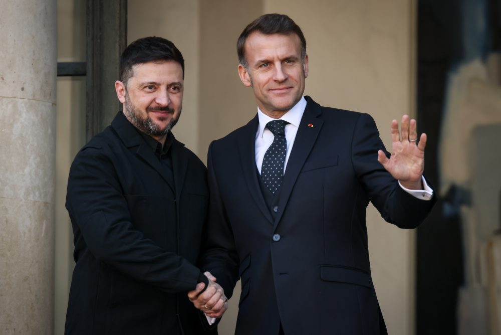 V Paríži sa v utorok stretli lídri koalície ochotných, prišiel aj ukrajinský prezident Volodymyr Zelenskyj