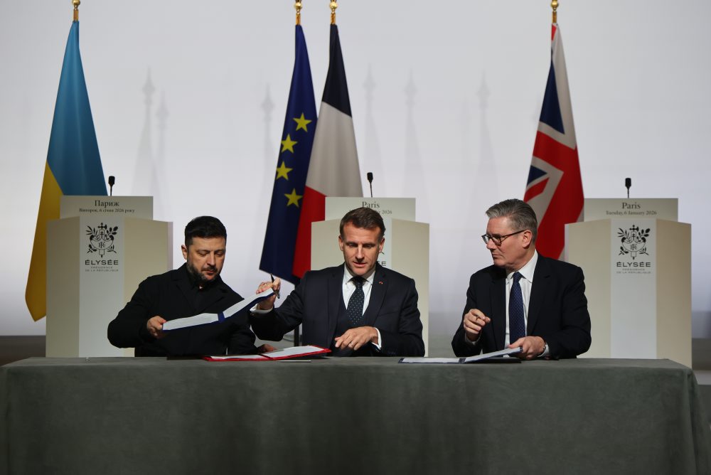 V Paríži sa v utorok stretli lídri koalície ochotných 