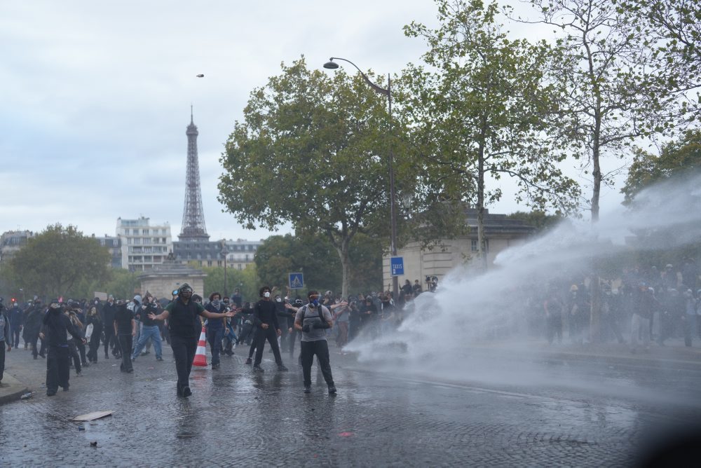 Protesty študentov vo Francúzsku pokračujú