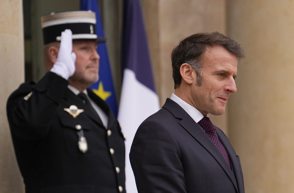 Slovenského premiéra Roberta Fica prijal francúzsky prezident Emmanuel Macron