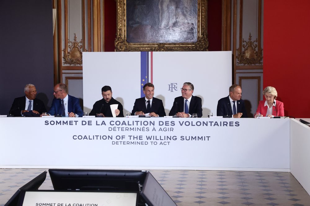 Summit Koalície ochotných v Paríži