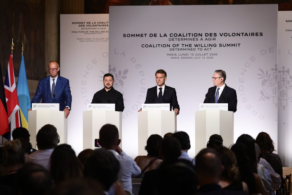 V Paríži sa v pondelok stretli lídri koalície ochotných 