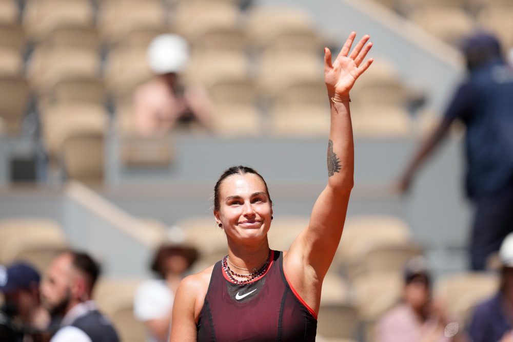 Minuloročná finalistka, Bieloruska Arina Sobolenková uspela v úvodnom vystúpení 