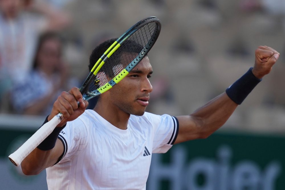 Felix Auger-Aliassime postúpil do 3. kola dvojhry na grandslame Roland Garros  