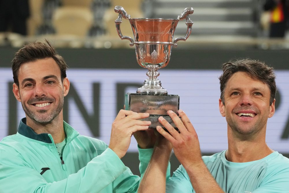 Dvojica Granollers, Zeballos obhájila titul v mužskej štvorhre