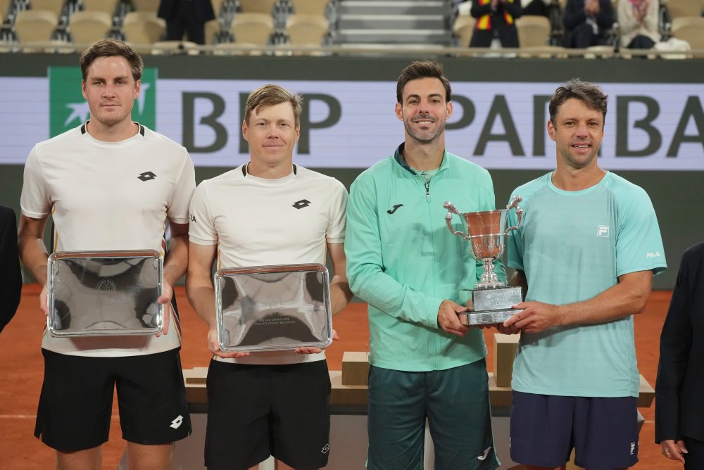 Dvojica Granollers, Zeballos obhájila titul v mužskej štvorhre