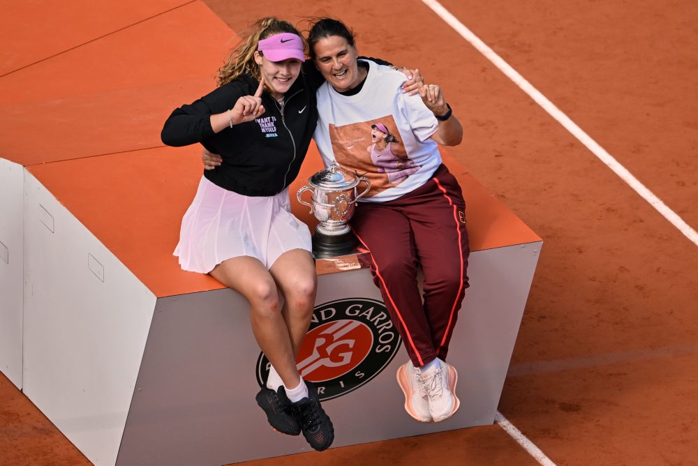 Maja Chwalinská (Poľ.) - Mirra Andrejevová (Rus.-8)