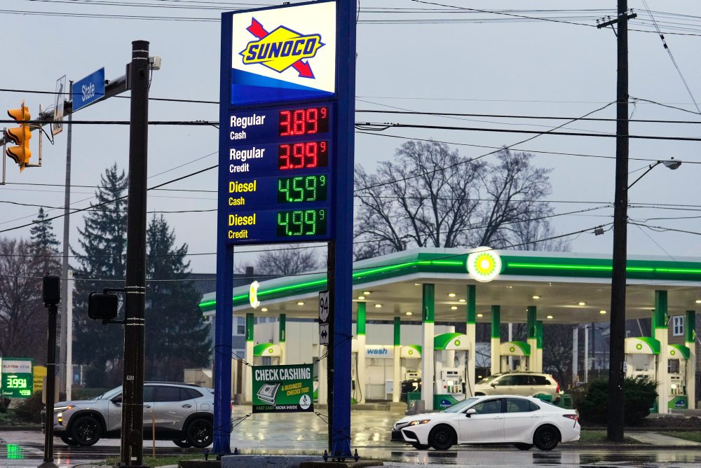 Ropa: Ceny ropy klesli, cena Brentu sa ďalej pohybuje okolo 108 USD za barel