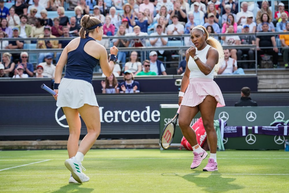 Serena Williamsová, Karolína Muchová - Erin Routliffeová, Giuliana Olmosová