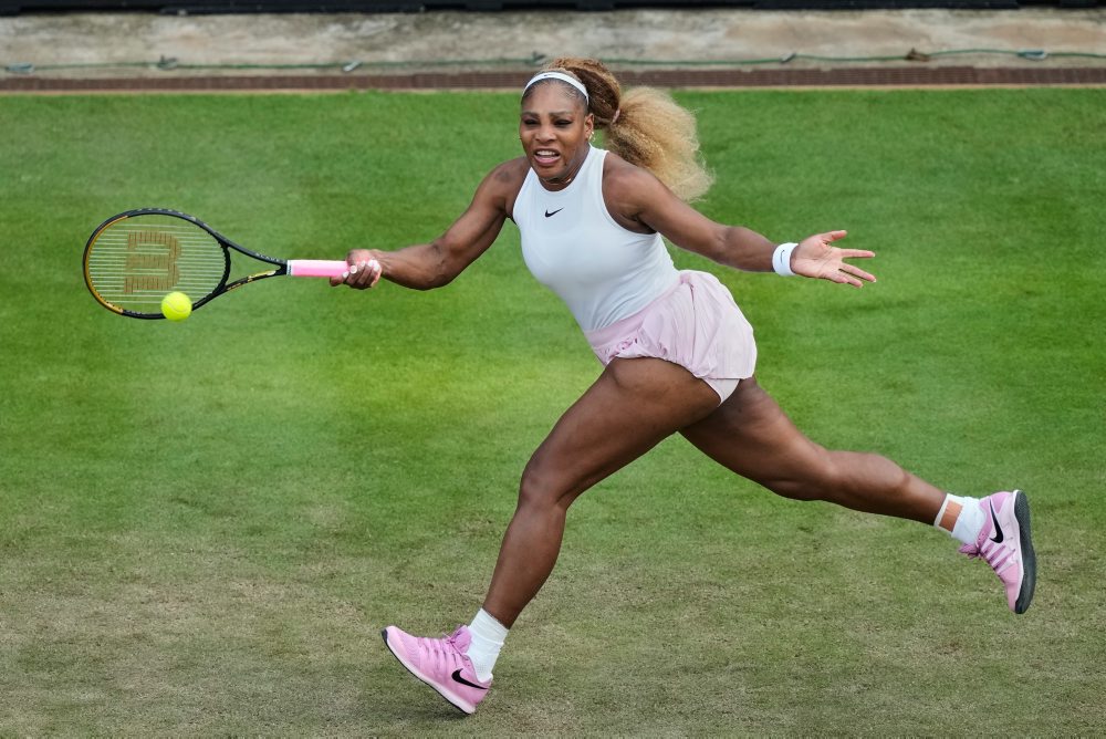 Serena Williamsová, Karolína Muchová - Routliffeová, Olmosová