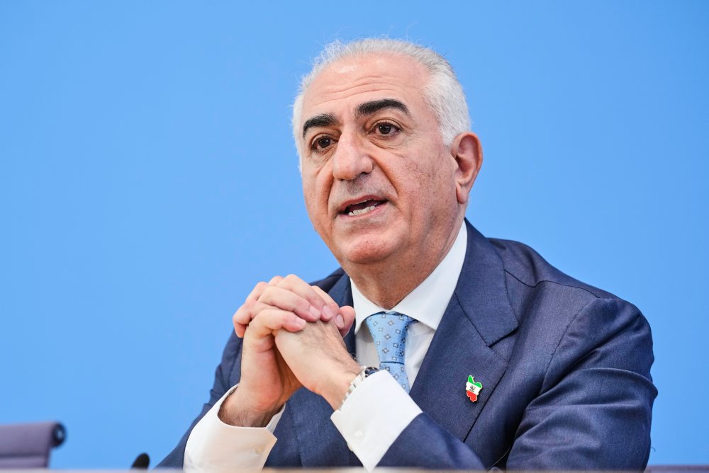 Rezá Pahlaví pricestoval na návštevu Nemecka