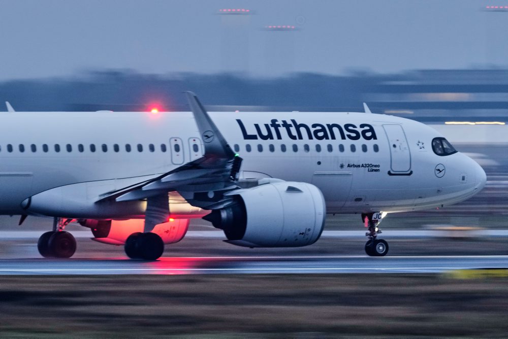 Lufthansa sprísnila pravidlá pre prepravu powerbánk v kabíne lietadla