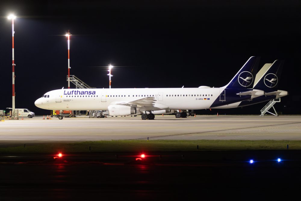 Lufthansa ruší pre štrajk pracovníkov letovej obsluhy takmer všetky piatkové lety