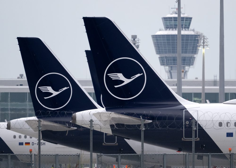 Lufthansa ruší pre štrajk pracovníkov letovej obsluhy takmer všetky piatkové lety