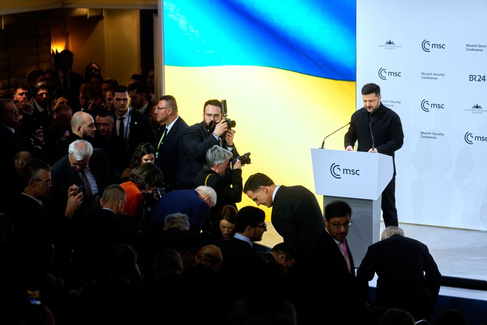 V Mníchove pokračuje 62. Mníchovská bezpečnostná konferencia