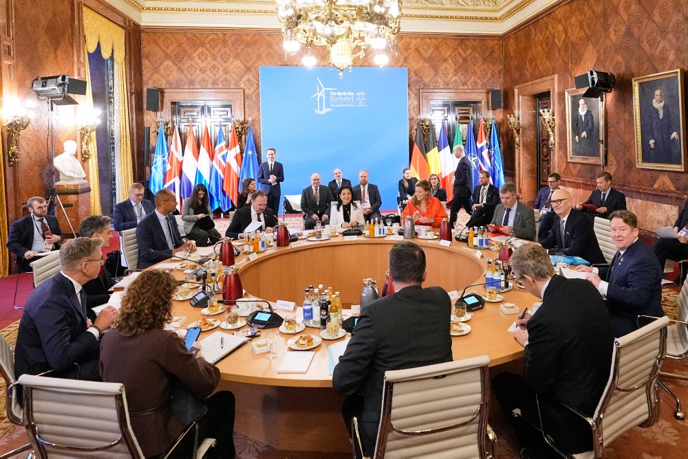 V Hamburgu sa koná tretí medzinárodný summit predstaviteľov krajín regiónu Severného mora