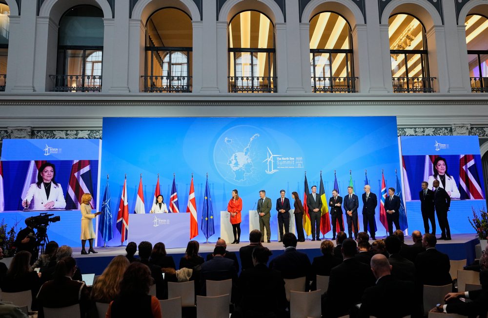 V Hamburgu sa koná tretí medzinárodný summit predstaviteľov krajín regiónu Severného mora