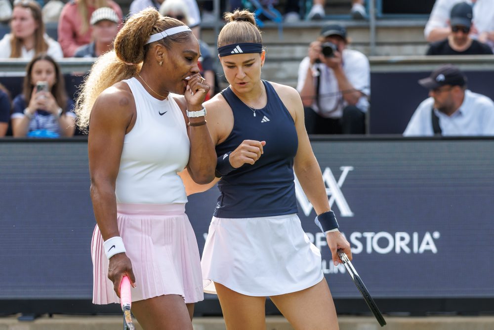 Serena Williamsová, Karolína Muchová - Routliffeová, Olmosová