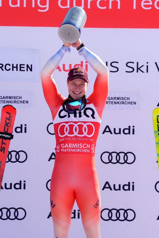 Švajčiar Marco Odermatt zvíťazil v zjazde v nemeckom Garmisch-Partenkirchene