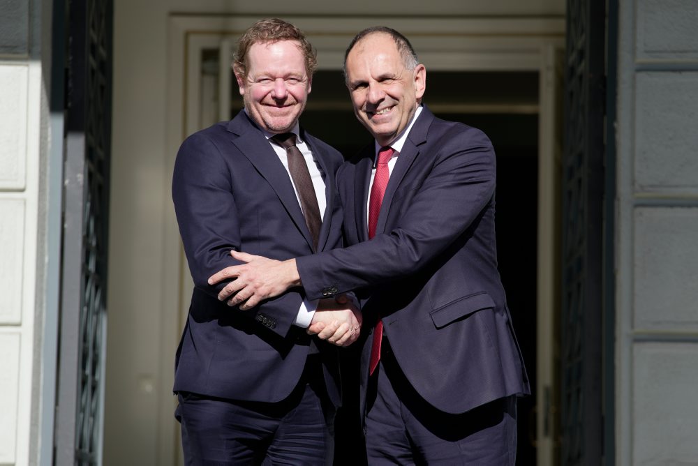 Šéf holandskej diplomacie David van Weel pricestoval na návštevu Grécka