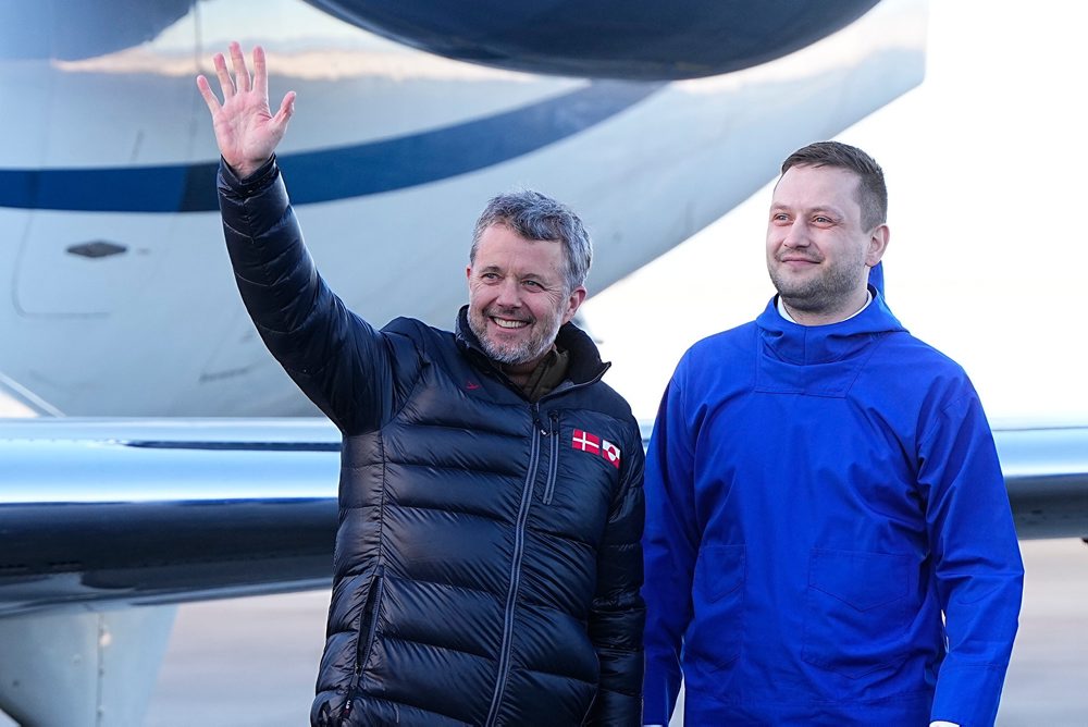 Dánsky kráľ pricestoval na návštevu Grónska
