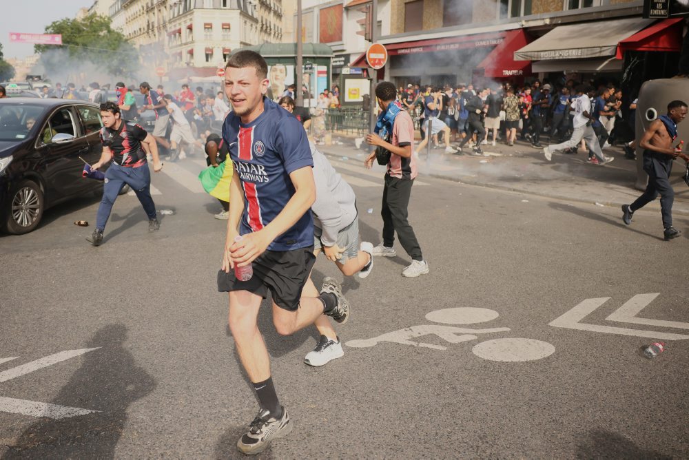 Fanúšikovia PSG počas finále Ligy majstrov v Paríži 