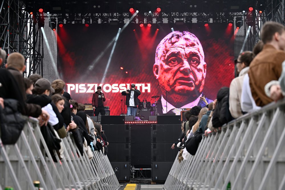 Protestný koncert pred nedeľňajšími parlamentnými voľbami  