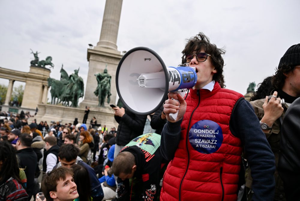 Protestný koncert pred nedeľňajšími parlamentnými voľbami  