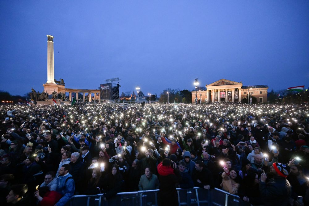 Protestný koncert pred nedeľňajšími parlamentnými voľbami  