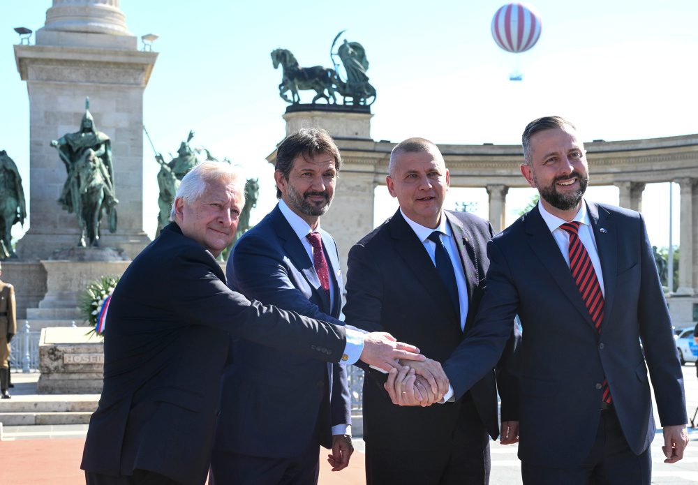 Stretnutie ministrov obrany V4 v Budapešti