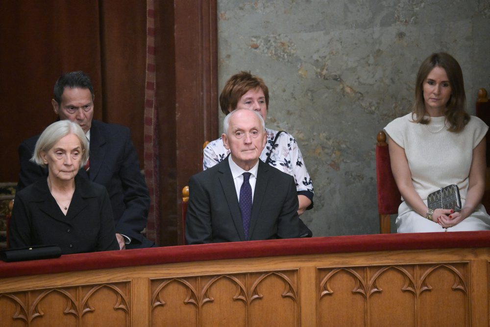 Maďarský parlament zvolil za nového prezidenta republiky Andrása Baku