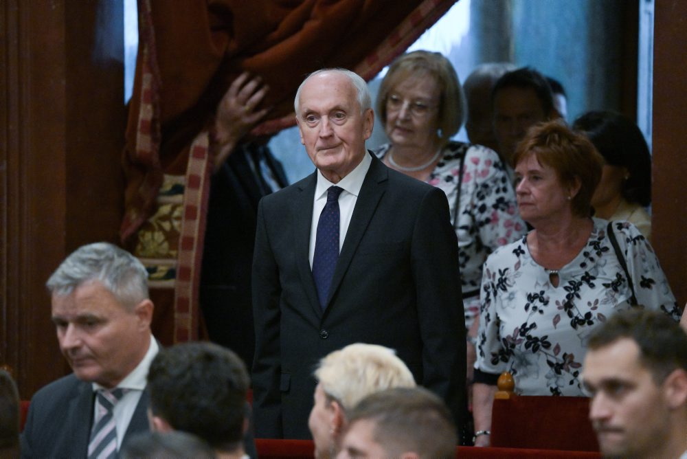 Maďarský parlament zvolil za nového prezidenta republiky Andrása Baku