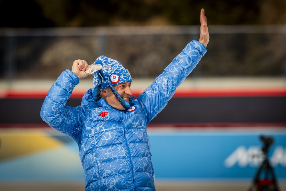 Slovák Pavol Hurajt už má na krku striebro z Vancouveru