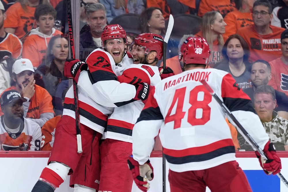 Philadelphia Flyers - Carolina Hurricanes
