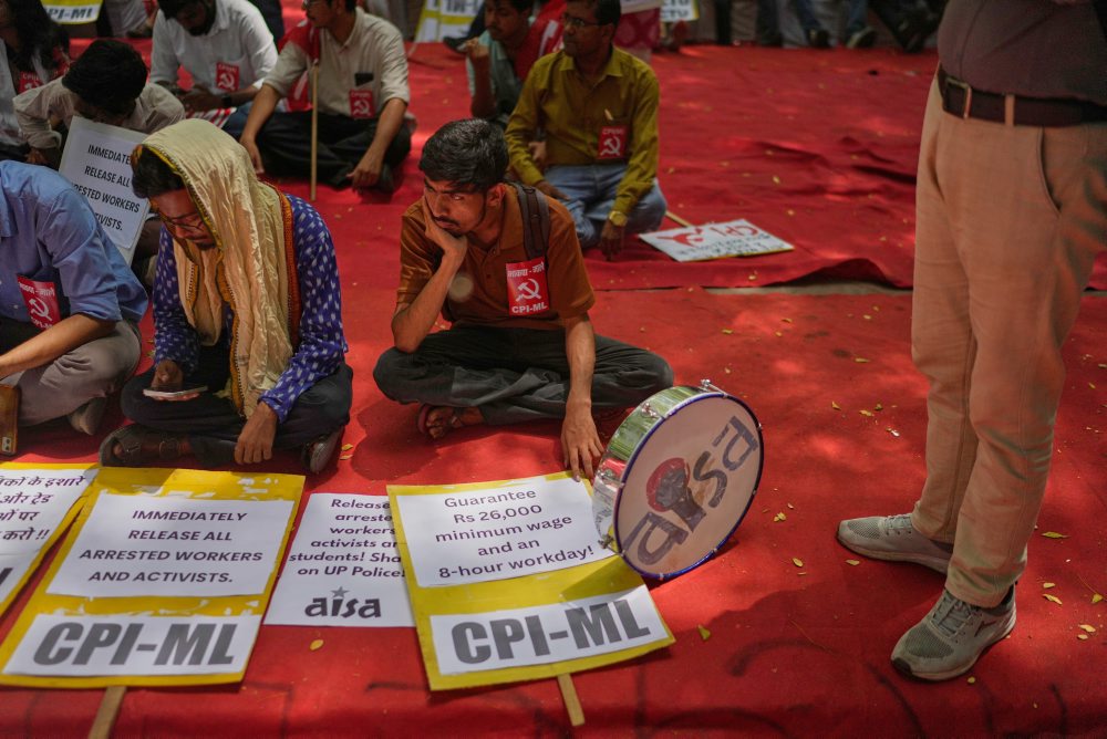 Protest na podporu pracovníkov, ktorí požadujú zvýšenie miezd a ďalšie pracovné práva v indickom meste Naí Dillí 