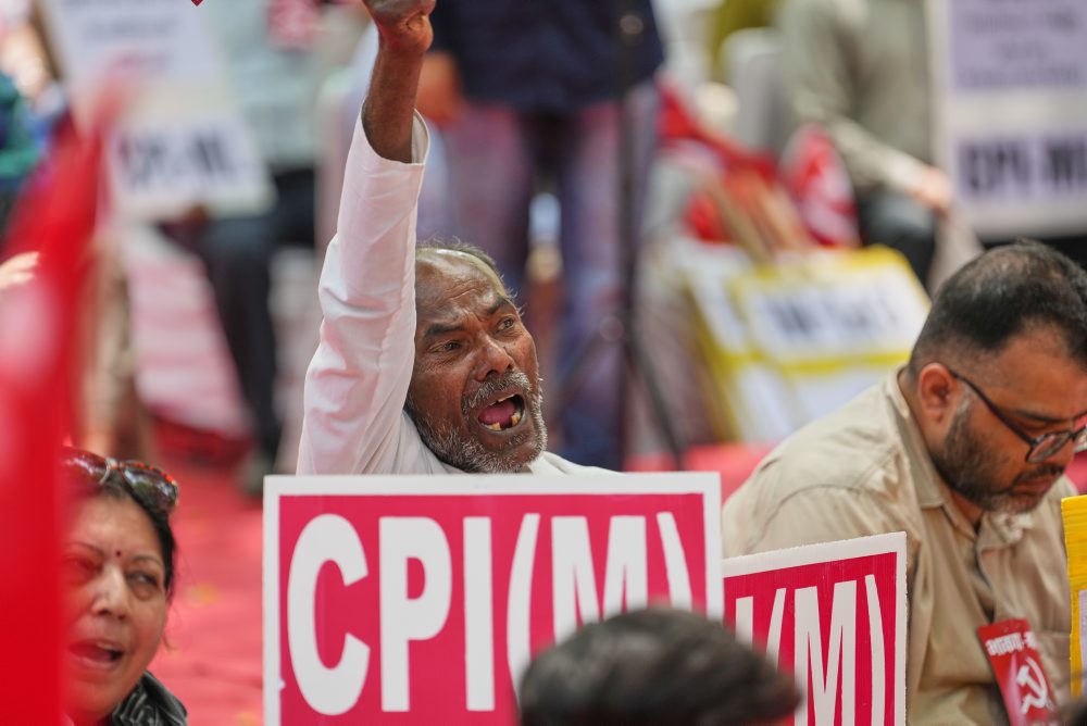 Protest na podporu pracovníkov, ktorí požadujú zvýšenie miezd a ďalšie pracovné práva v indickom meste Naí Dillí 