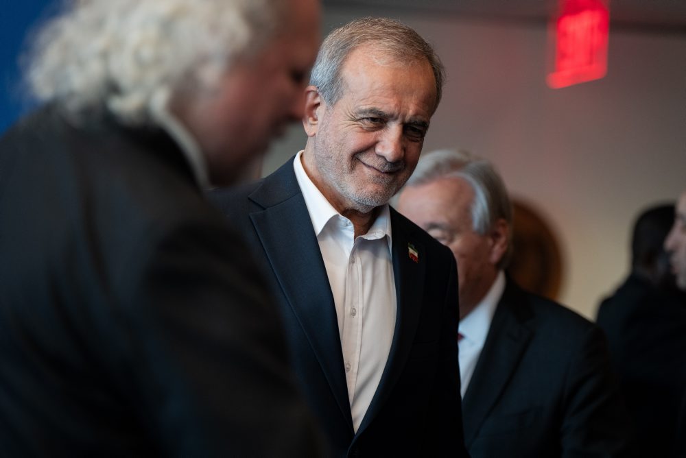 Pezeškiján nariadil začať „spravodlivé a rovnocenné“ jadrové rokovania s USA