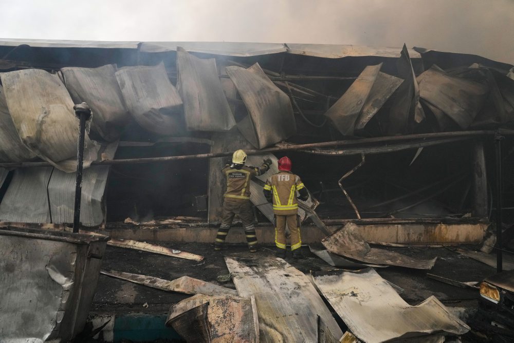 Bazár v Teheráne zachvátili plamene