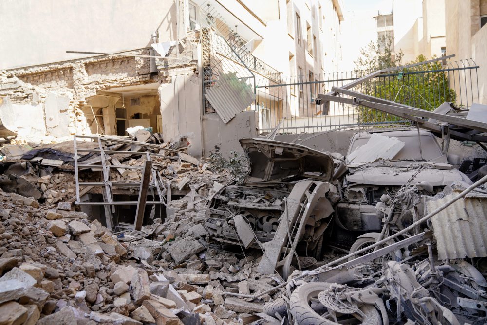 Škody v Teheráne po americko-izraelských útokoch na Irán