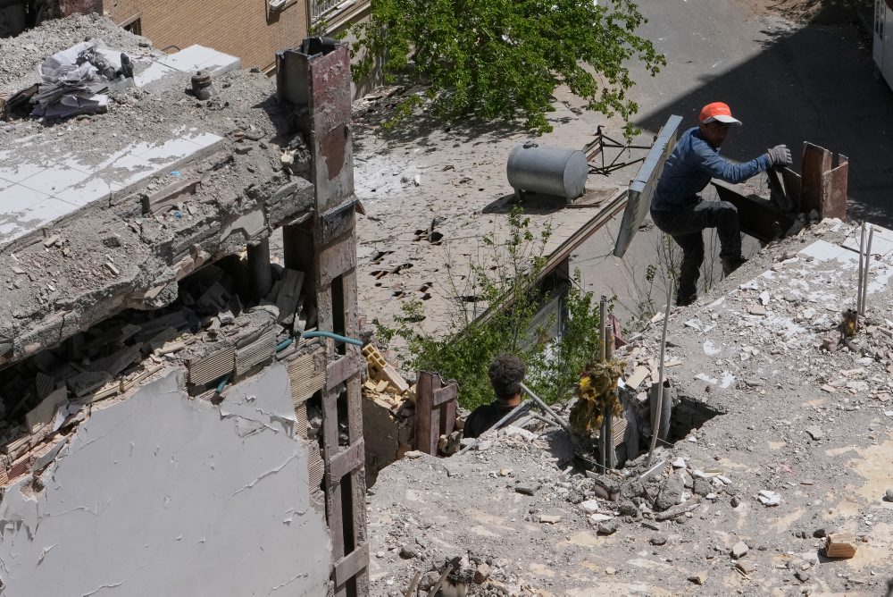 Škody po americko-izraelských útokoch zo 4. marca na Irán v Teheráne