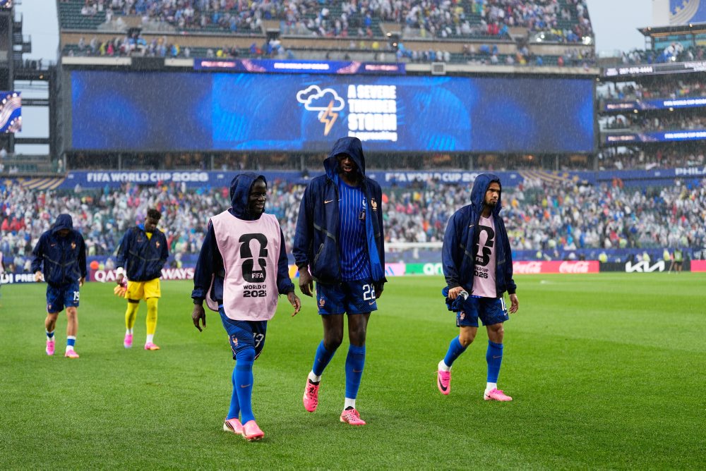 Futbal-MS26: Thuram a Kante zrejme nenastúpia v osemfinále proti Švédsku