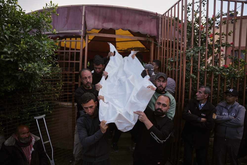 Obete po izraelskom leteckom útoku na Pásmo Gazy v meste Chán Júnis 