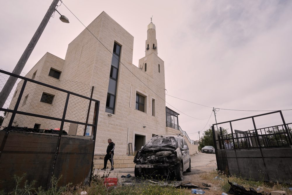 Izraelskí osadníci založili požiare v palestínskych dedinách na Západnom brehu Jordánu