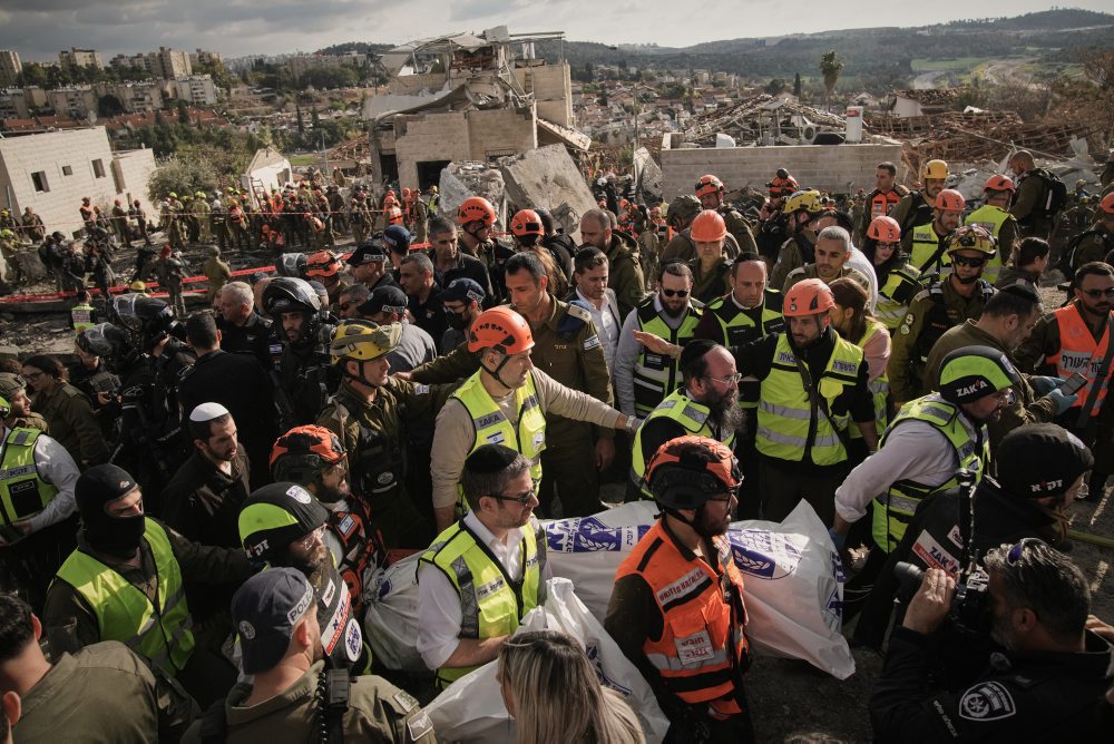 Šiesti mŕtvi po iránskom raketovom útoku na centrálny Izrael