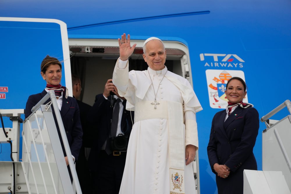 Pápež Lev XIV. začal 10-dňovú návštevu štyroch afrických krajín