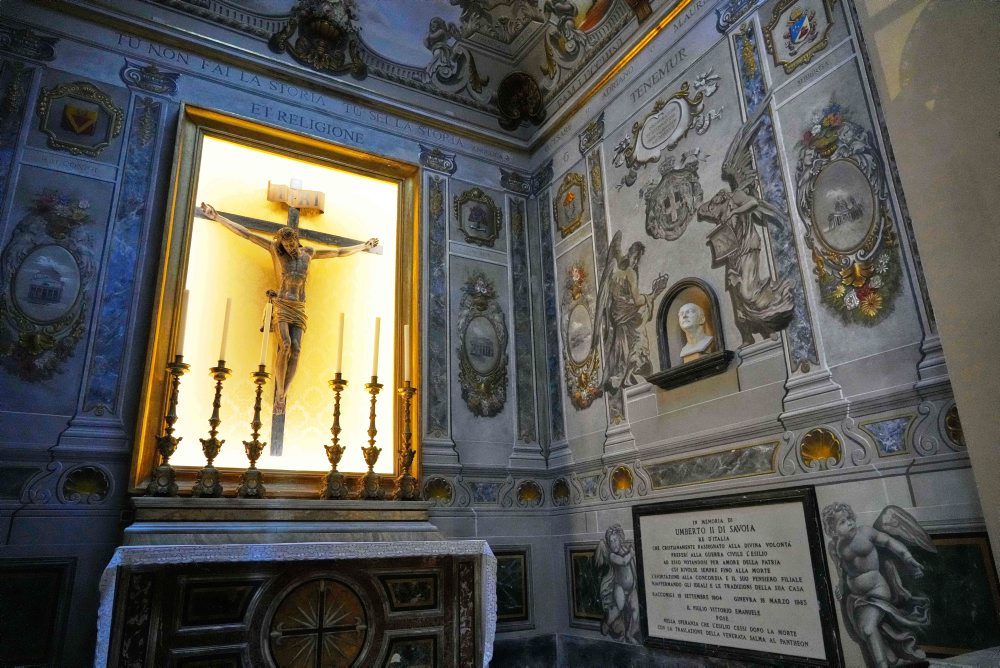 Freska v Ríme láka pozornosť záhadnou podobou anjela s premiérkou Meloniovou