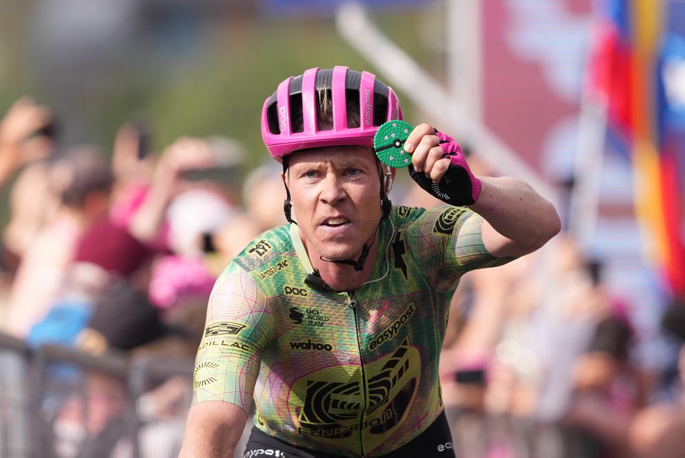 Dán Michael Valgren triumfoval v 17. etape pretekov Giro d'Italia