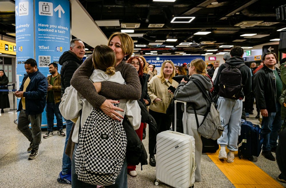 Prílet občanov na letisko Fiumicino v Ríme 