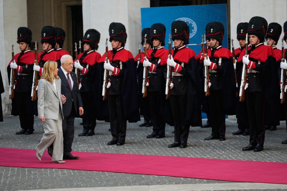 Talianska premiérka Giorgia Meloniová sa stretla s prezidentom Palestínskej samosprávy Mahmúdom Abbásom